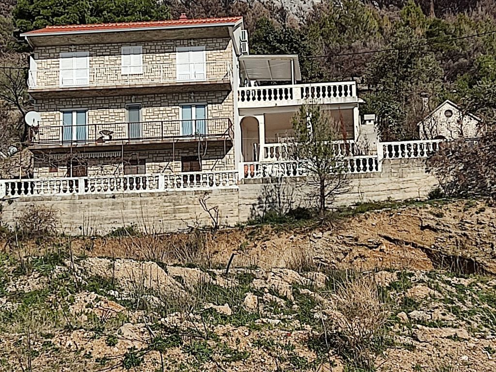 marusici dva stana slika 271694251